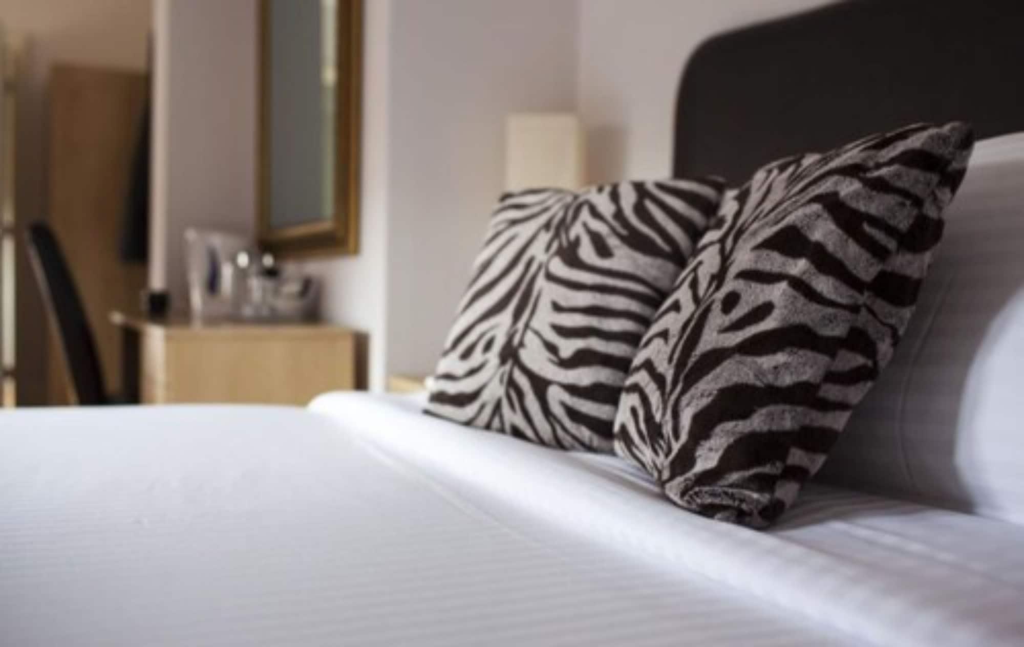 Oyo White Horse Hotel Storrington Εξωτερικό φωτογραφία